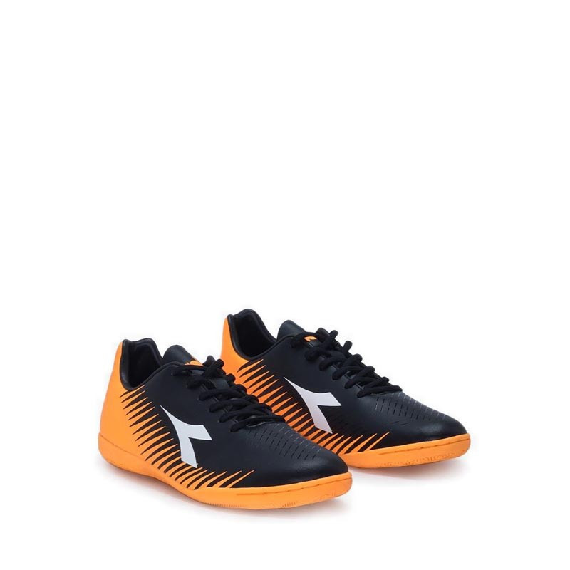 Ready size 35 (DISKON 70-80%) DIJAMIN 100% ORIGINAL SPORT STATION BNIB Sepatu Futsal Diadora FORSA (