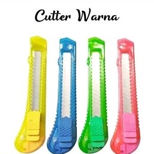

CUTTER PLASTIK UKURAN BESAR | PISAU KATER | PEMOTONG KERTAS | CUTTER BESAR