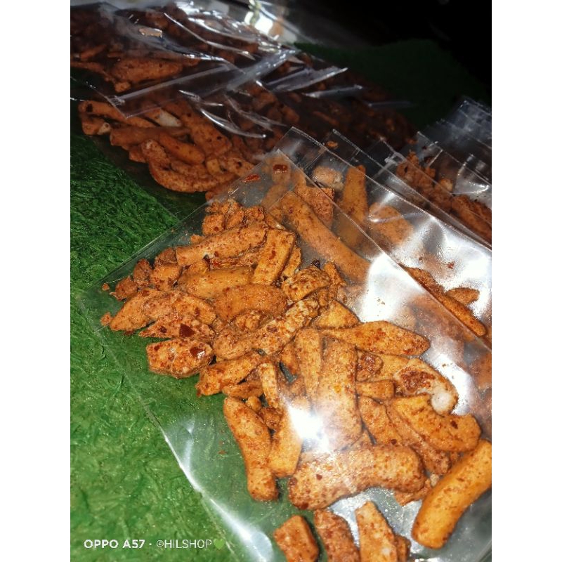 

basreng ( bakso goreng) pedas