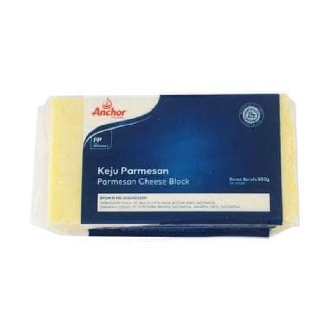 

Parmesan cheese block 800gram / keju block merk anchor