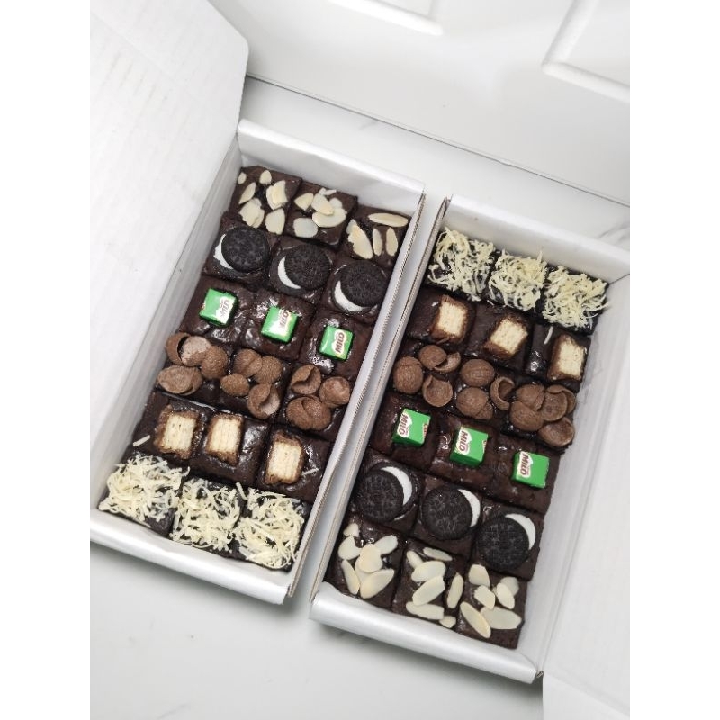 

Brownies Panggang Classic PREMIUM size Medium 20x10 18 slice