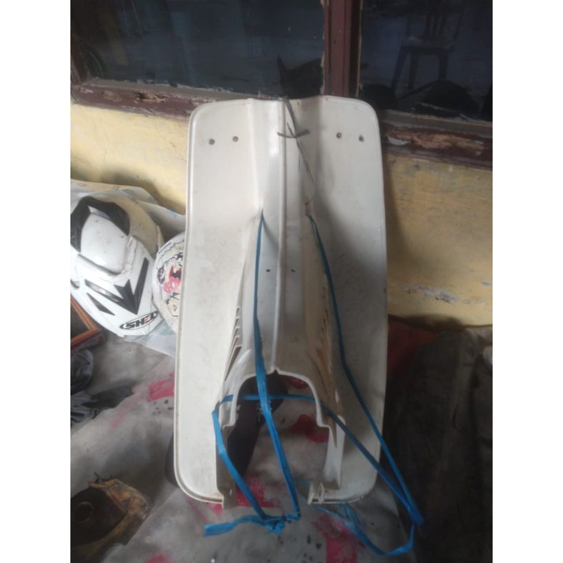 Sayap Putih RC 100 ORIGINAL