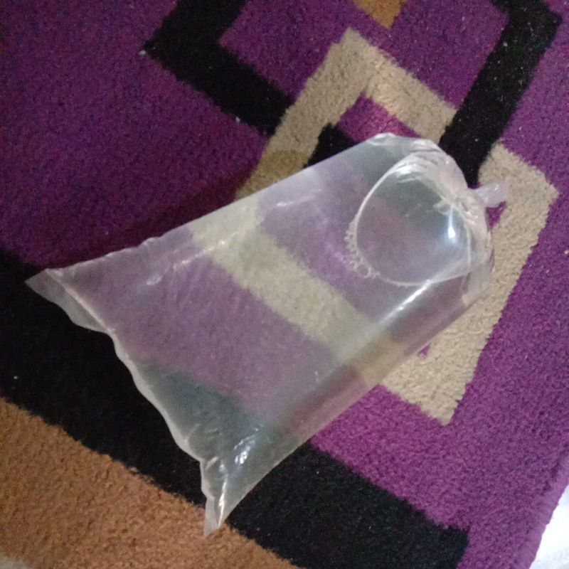 

Air Minum Segar / Air Berkah, / Air Doa / Air Jampi / Air Menyehatkan / Air kosong / Aor Putih