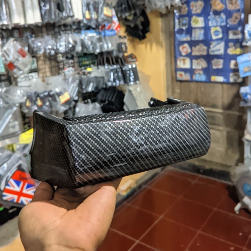 buntut bemper belakang vespa excel carbon