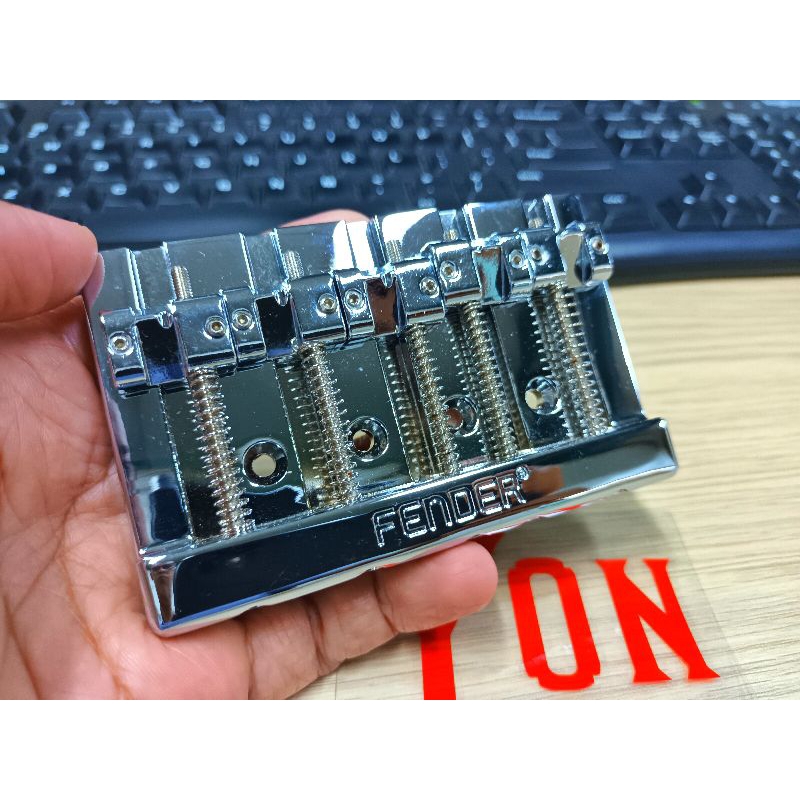 Fender Deluxe Dimension Bass Bridge 5 String