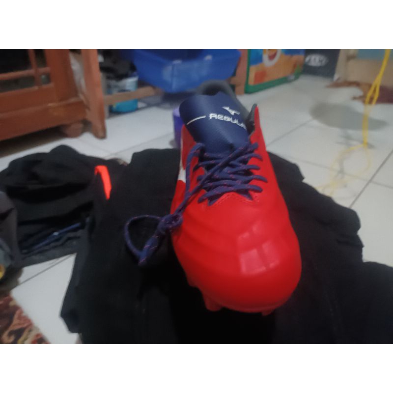 sepatu bola mizuno rebulla original