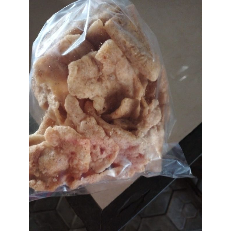 

kerupuk krupuk pempek kulit+cuko item kental khas Palembang