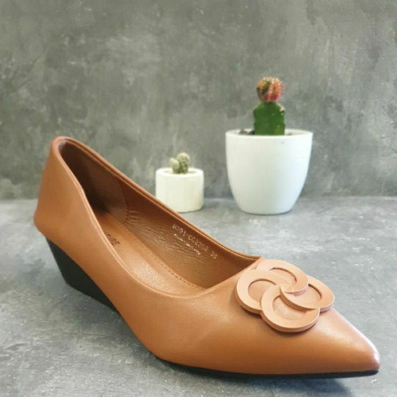 SepatuWanitaInsideCC-2202