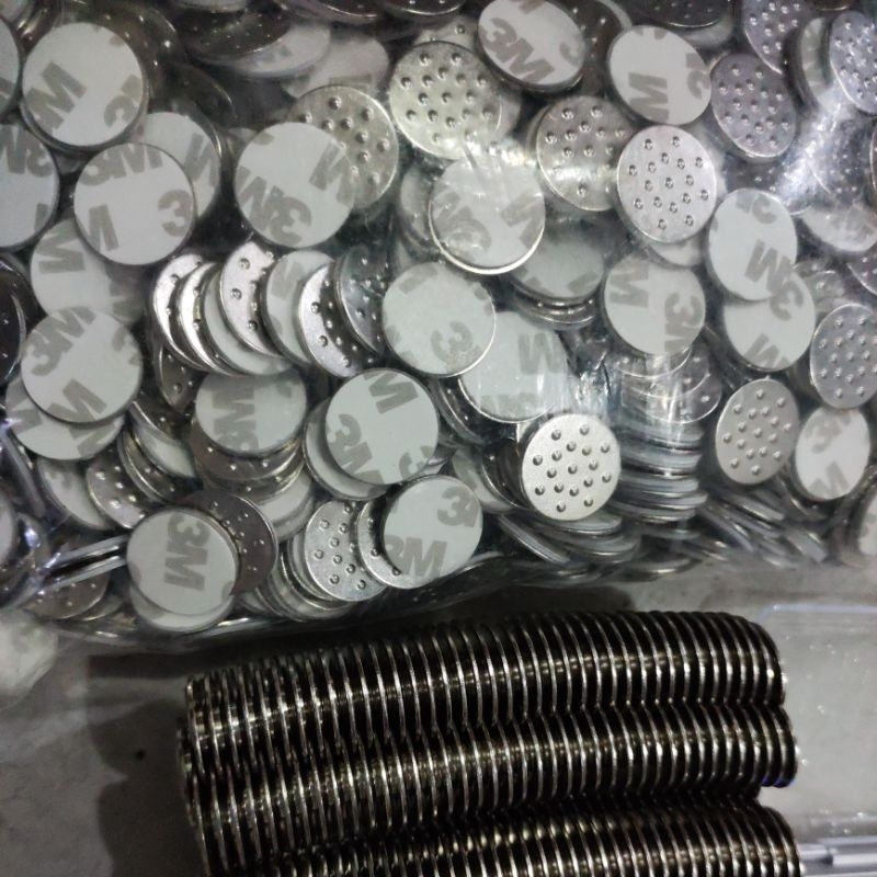 

magnet nametag bulat 20mm