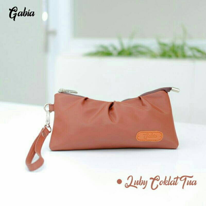 LUBY pouch BY GABIA