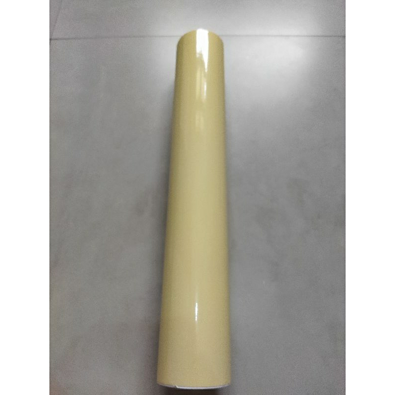 stiker skotlet warna cream glosy