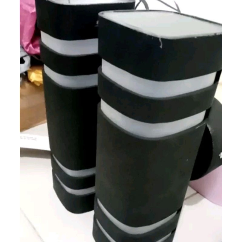 Lampu hias tiang dinding teras LM