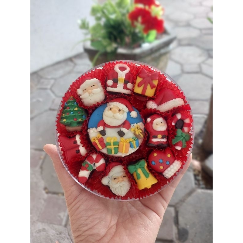 

Cokelat Toples Kecil Edisi Natal