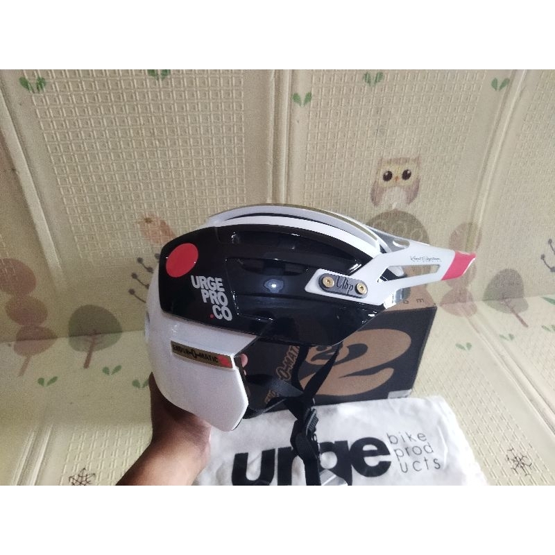 Urge Endur O Matic Black White Helm Half Face Enduro not fox speedframe tld a1 a2 met terranova