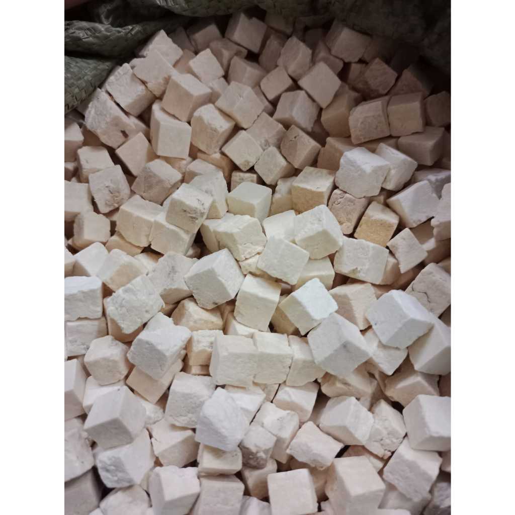 

Poria Kotak/Fu ling Kuai/茯苓丁块 50gr