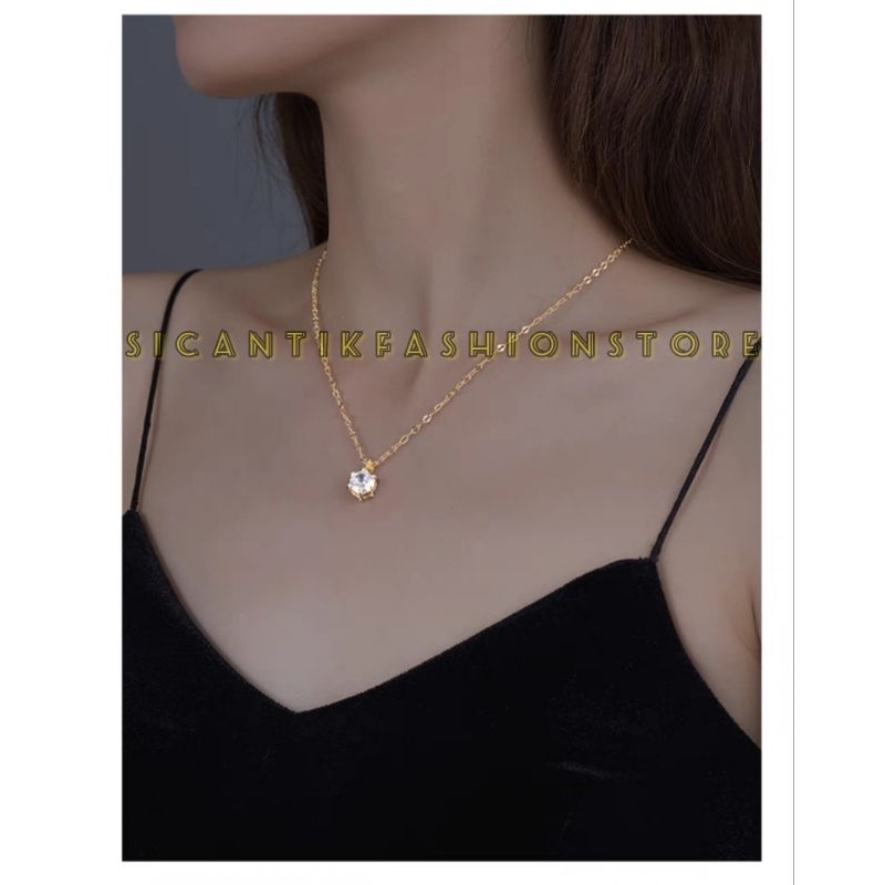 Kalung Rantai Titanium Liontin Mata Satu Fashion Wanita Terlaris Anti Karat Tidak Luntur Perhiasan Harian Perempuan