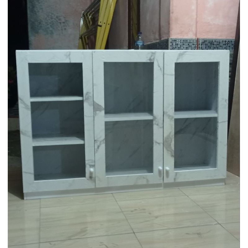 lemari dapur 3 pintu marble