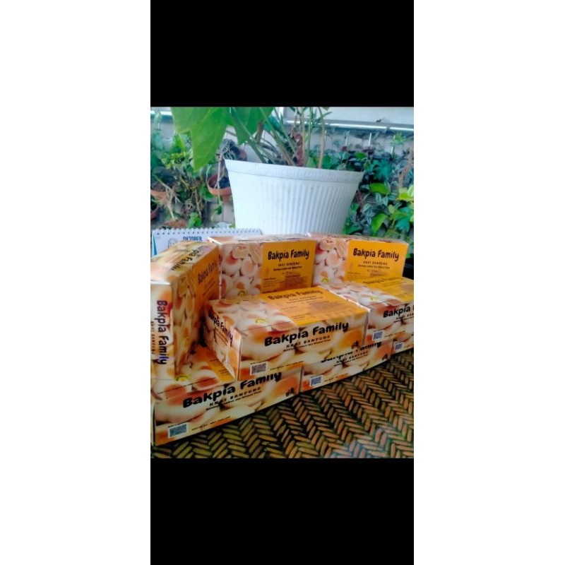 

Bakpia Family Bandung