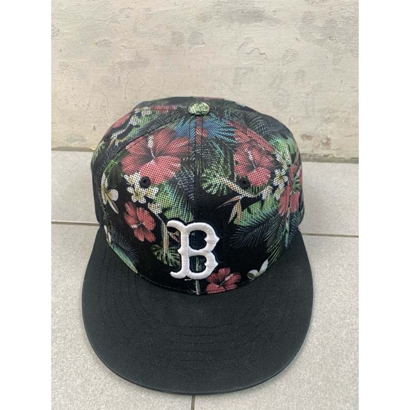 Topi Second Boston Redsox