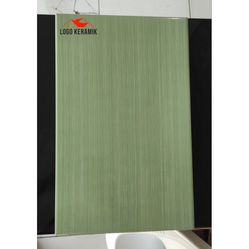 Keramik Dinding Dapur Kamar Mandi Hijau Motif Marmer Kilap Glossy 25x40 Timber Green
