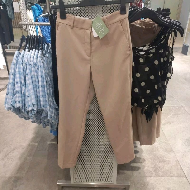 celana wanita slacks Regular waist H&M Original store. TERMURAH ORIGINAL 100% money back guarantee.