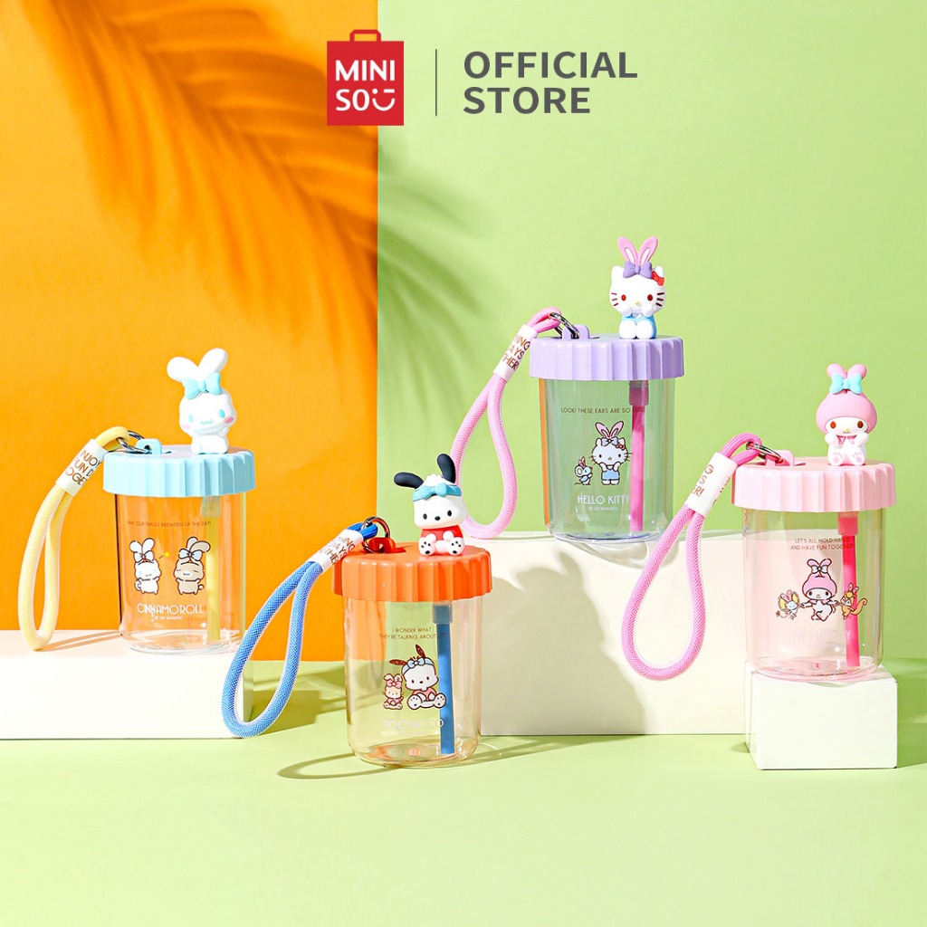 Miniso Sanrio Gelas Plastik Gelas Kopi Mug Lucu Gelas Plastik Bening Dengan Membawa Tali Dengan Jera
