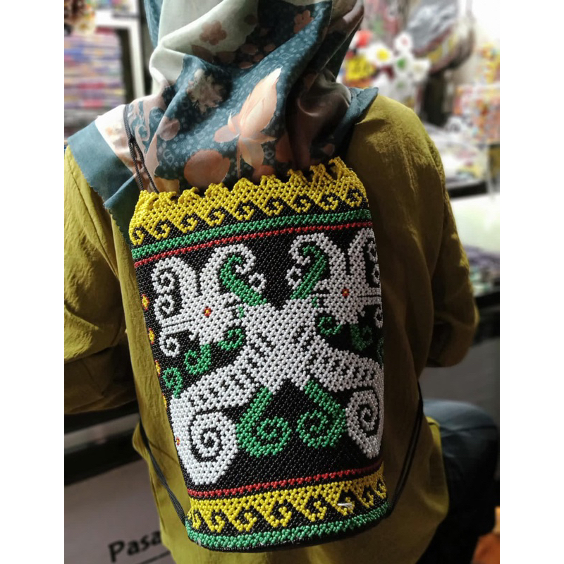 TAS ANJAT MANIK PUNGGUNG