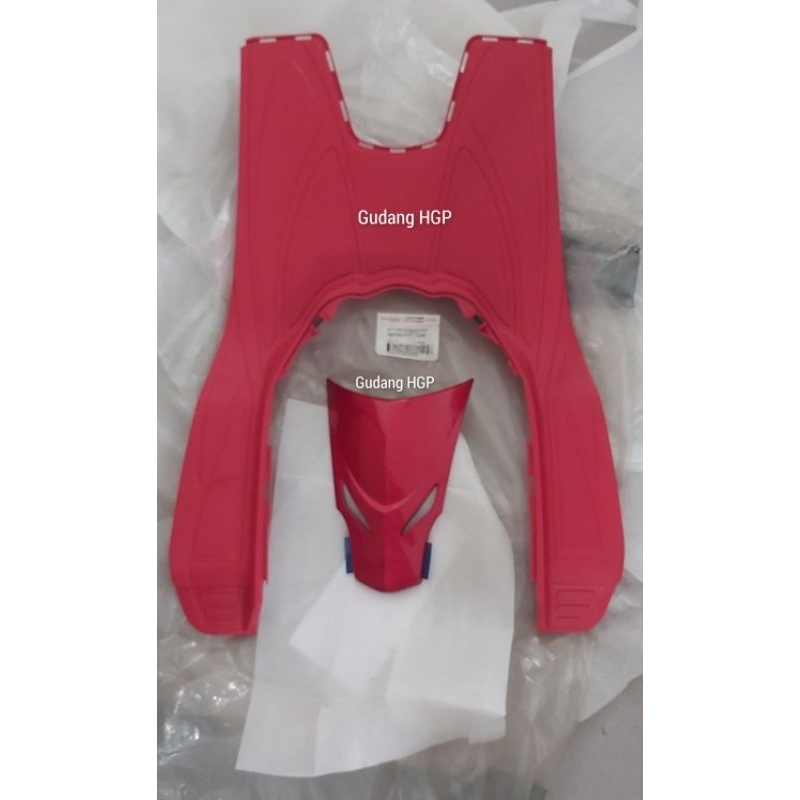 Step Floor & Garnish Cover Centre Red Bordes Cover Lantai Pijakan Kaki & Garnish Cover Tutup Mesin B