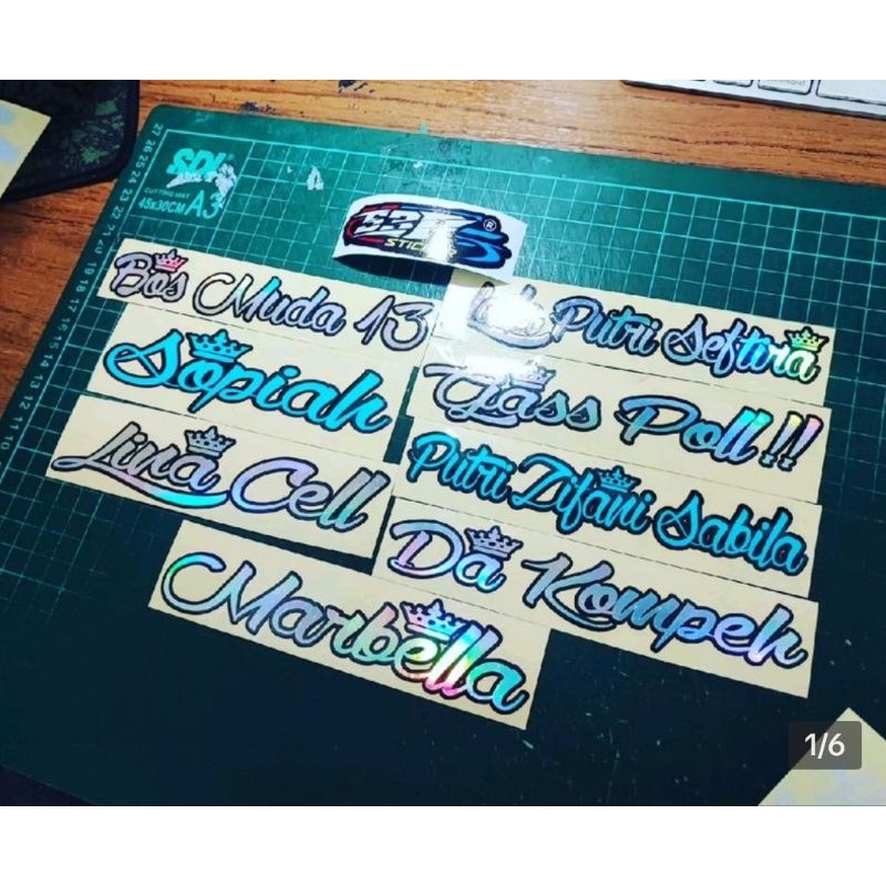 

STICKER NAMA HOLOGRAM ISI 1 PCS BISA CUSTOM.