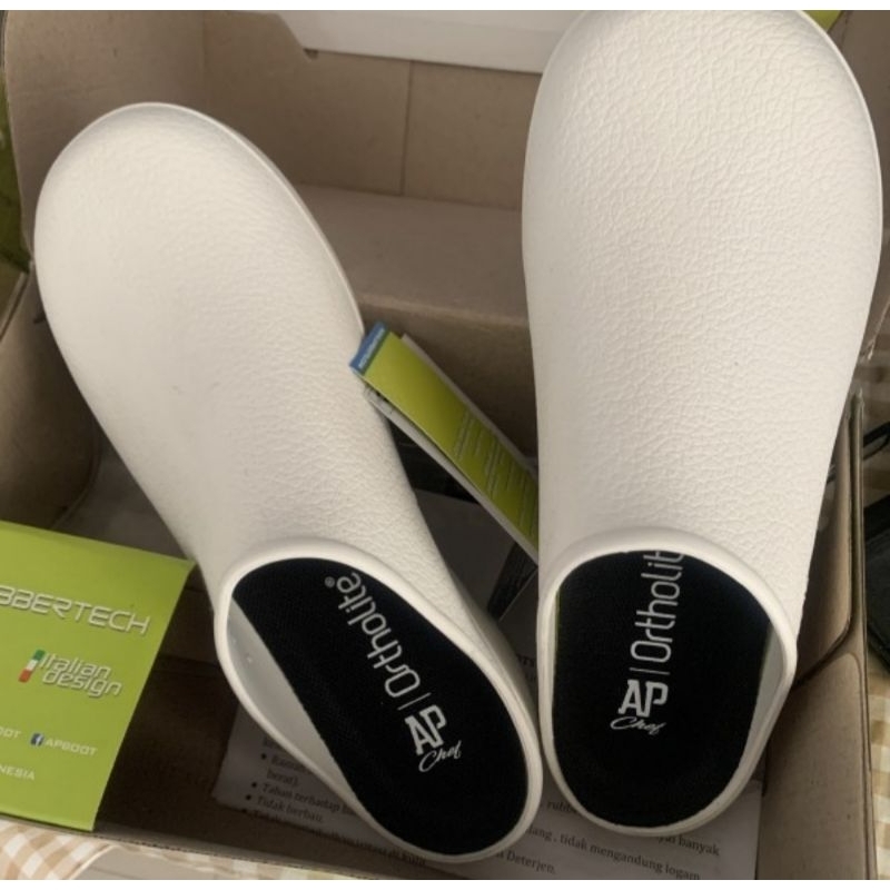 Sandal sepatu AP boots chef masak dapur putih size 40 baru BNWT masih baru ada tagnya karena kekecil