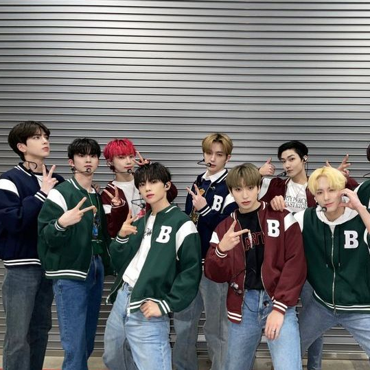 UNIV VARSITY JACKET THE BOYZ