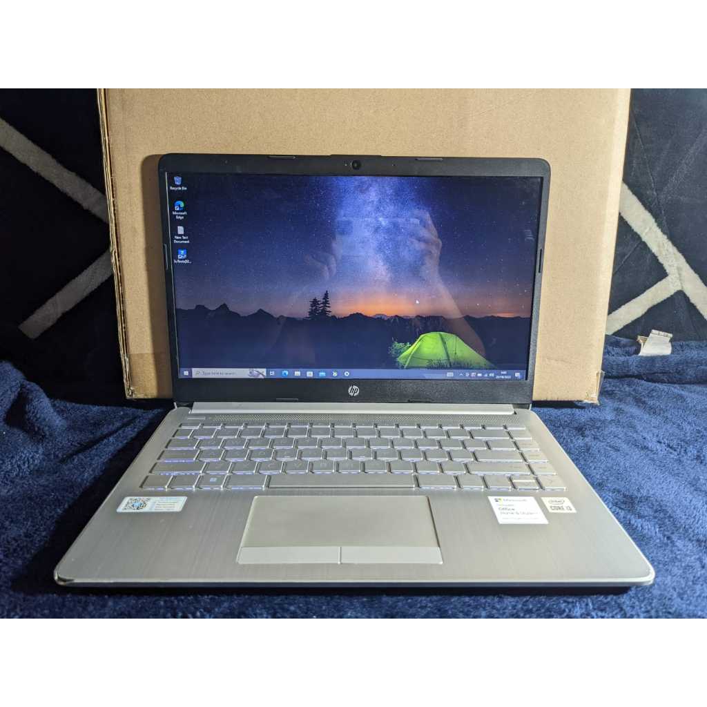 Laptop HP 14s Core i3 10110u SSD Backlight Mulus murah