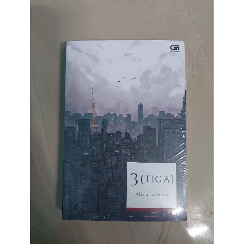 Novel 3 (TIGA) - Alicia Lidwina