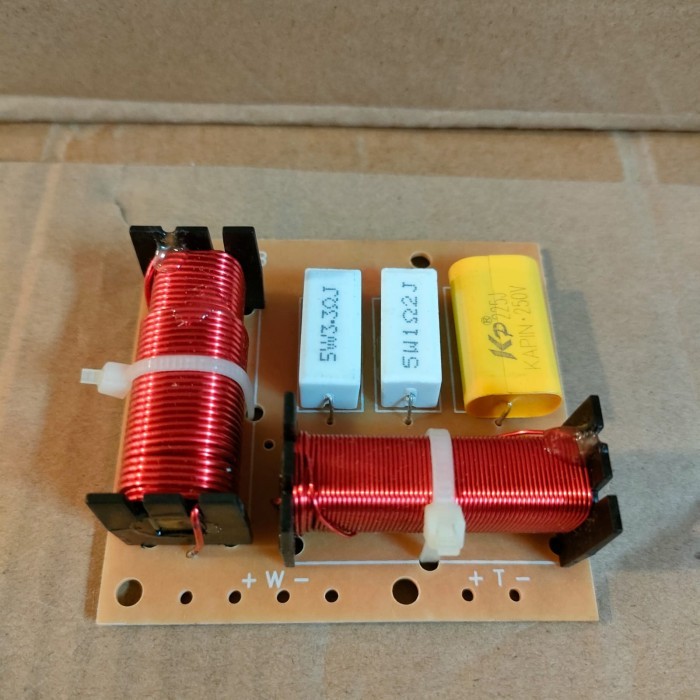 Crossover 2 Way Pasif 600B