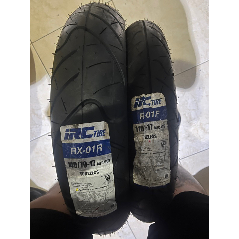 BAN LUAR STANDAR DEPAN BELAKANG NINJA 250 KARBU FI TUBLESS