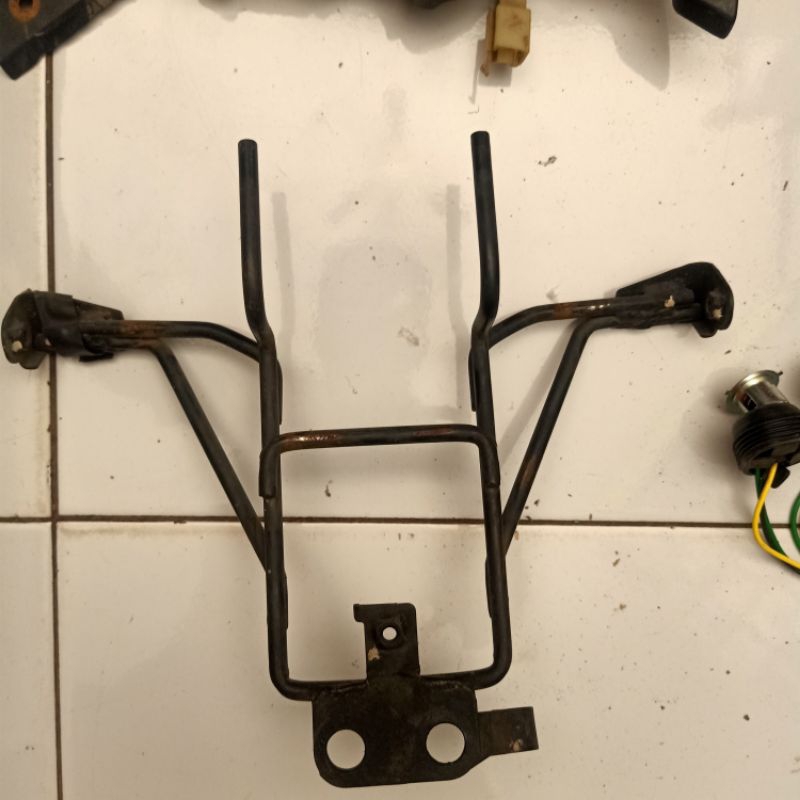bracket batok satria fu barong original copotan