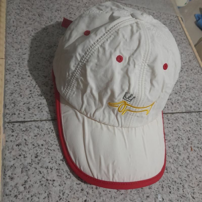 topi original louis castel