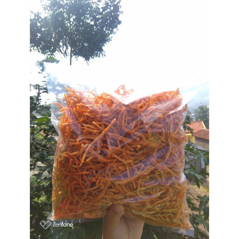 

1KG MIE STIK KIRIWIL
