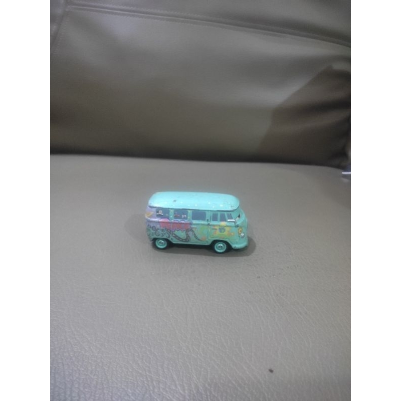 diecast disney pixar tomica volkswagen