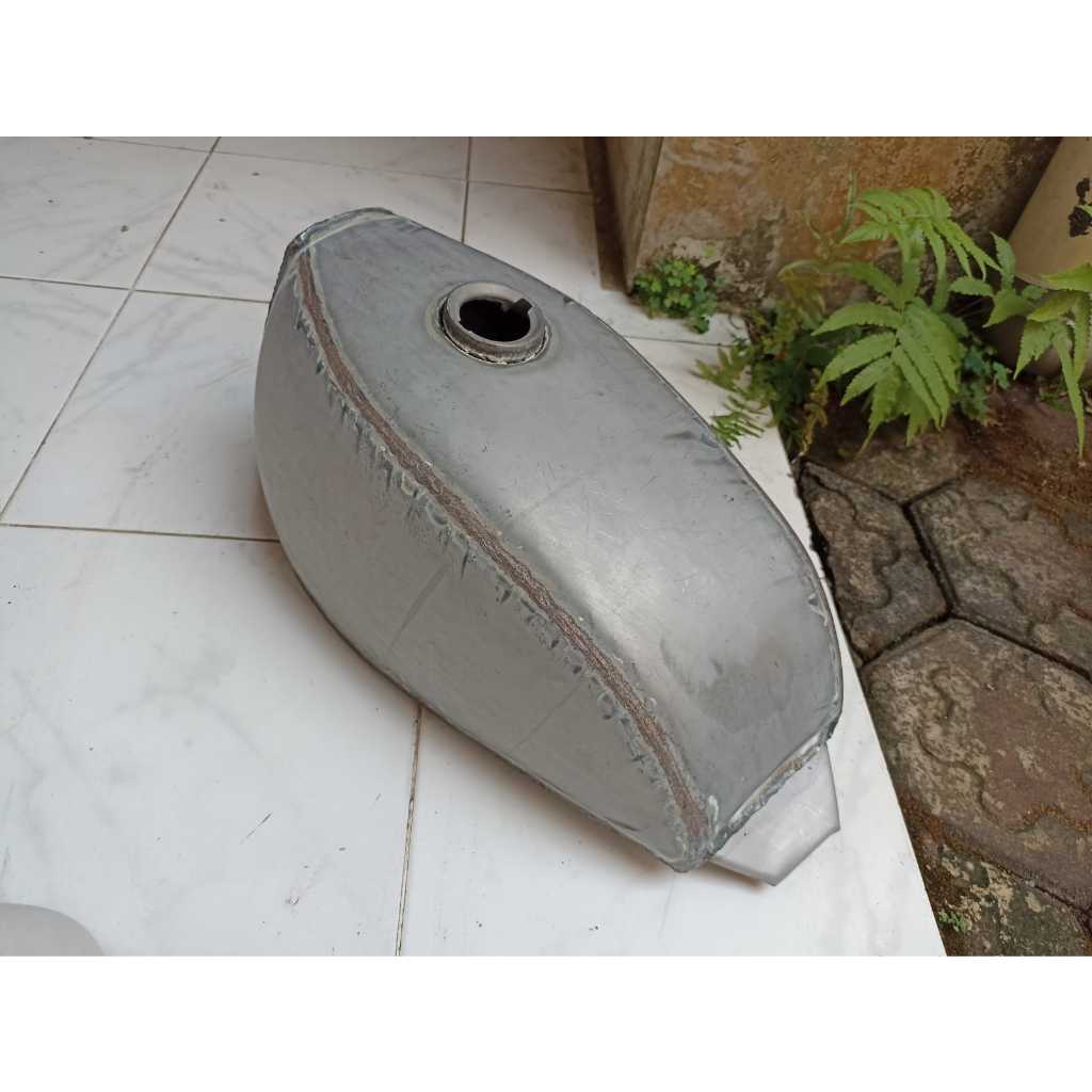 Tengki Honda Motor XL Tril Model Tua Jadul