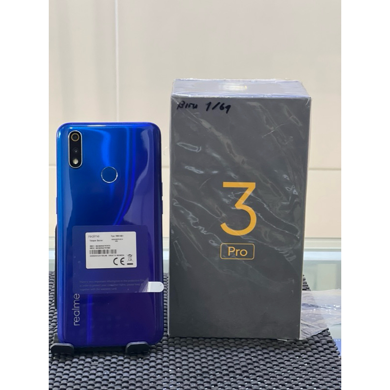 Realme 3 Pro 4/64GB Garansi Resmi indonesia