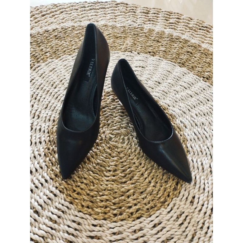 Sepatu Valerie heal