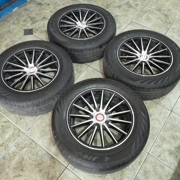 Velg Mobil Bekas Innova Vossen Ring 16 Baut 5x114 + Ban 205 65 16