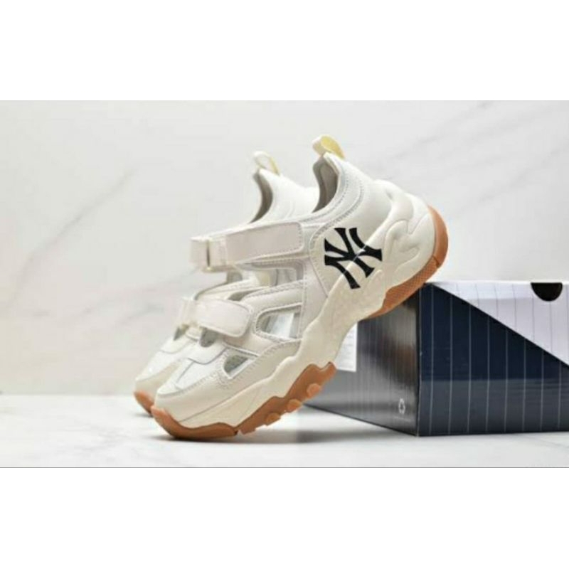SEPATU MLB YANKEES BIG BALL / SEPATU MLB YANKESS / SEPATU WANITA MLB BIG BAL LA