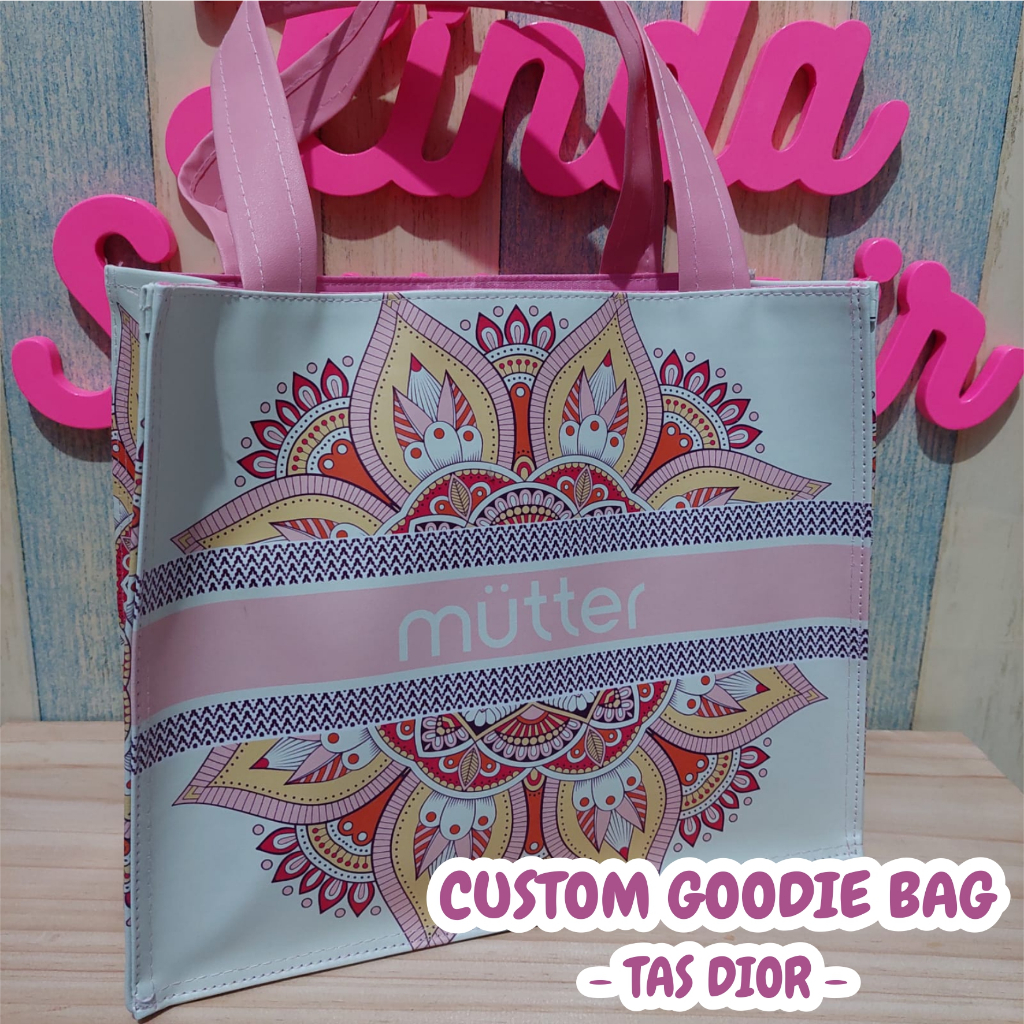 

souvenir ultah tas dior custom