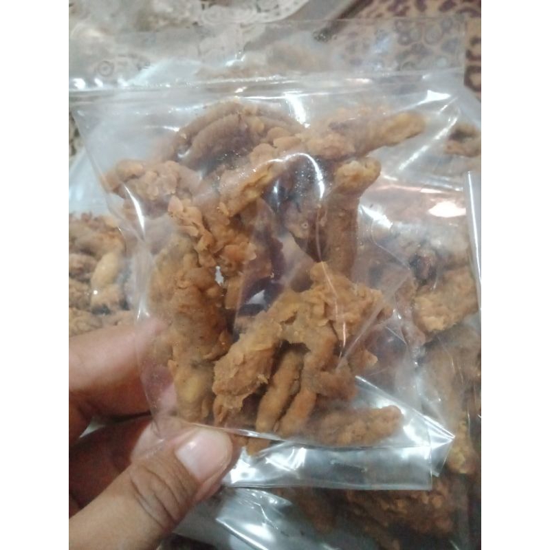 

usus krispy isi 30-35 gram