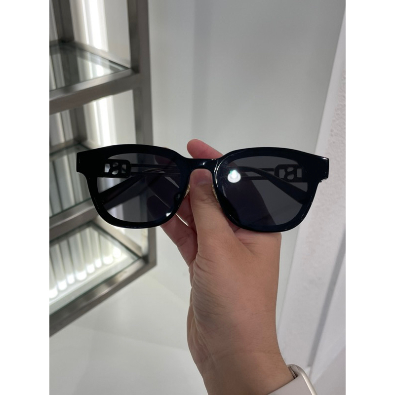 BUTTONSCARVES LUCA SUNGLASSES BLACK