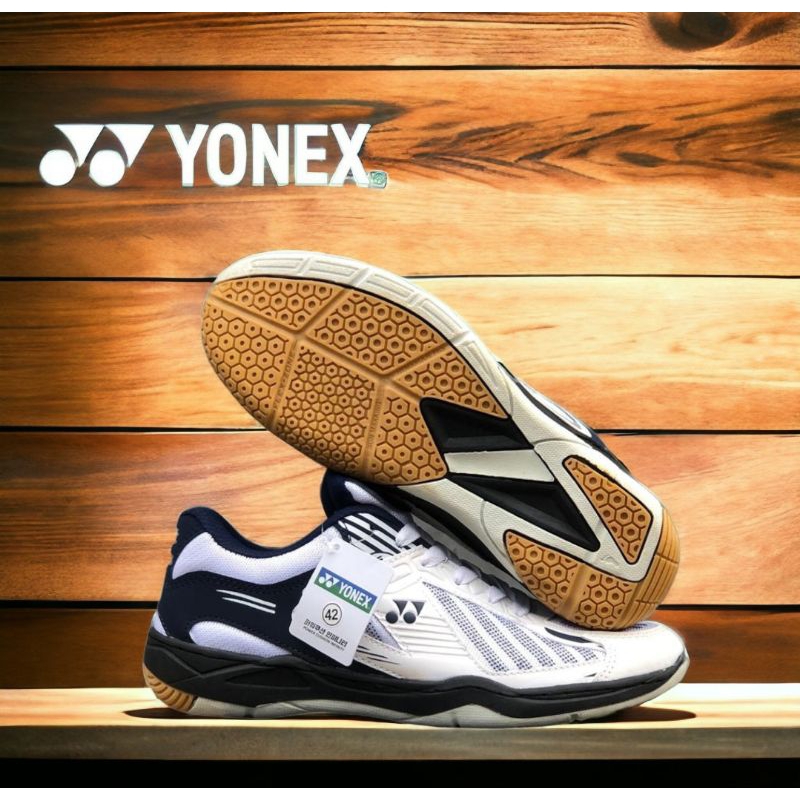 sepatu putih badminton sepatu bulutangkis putih hitam