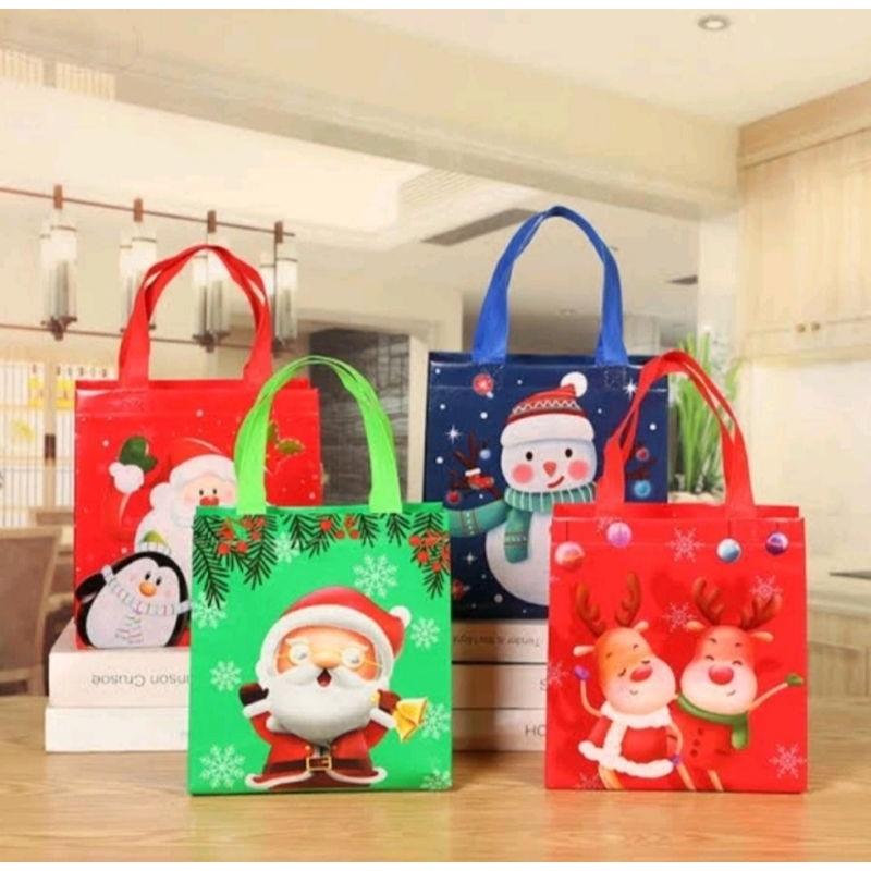 

Goodie Bag Natal Lusinan Isi 12 pcs