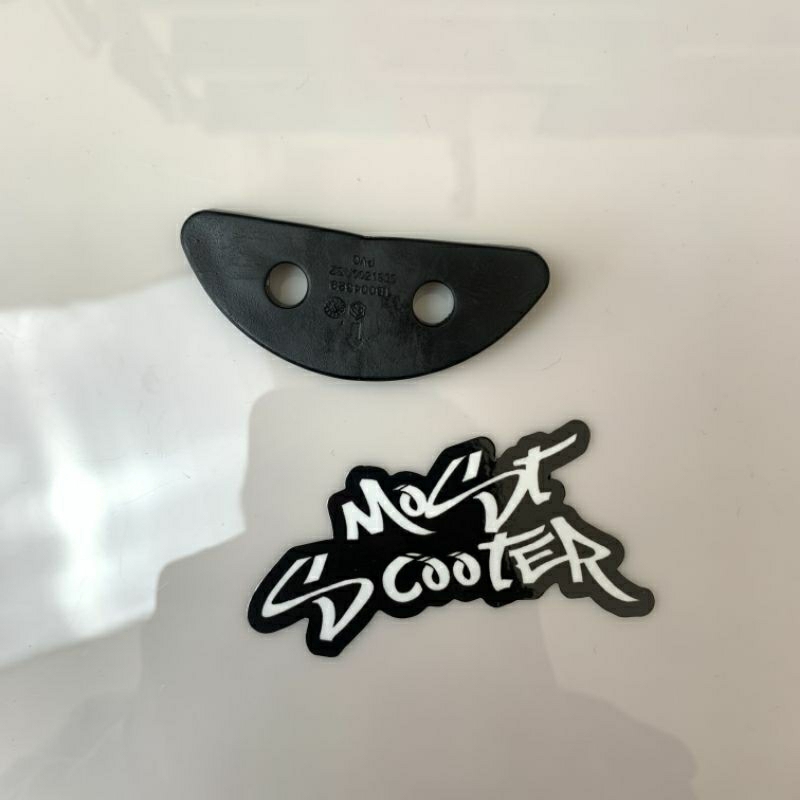 Karet Dudukan Plat Nomor Depan Vespa S LX iget Original
